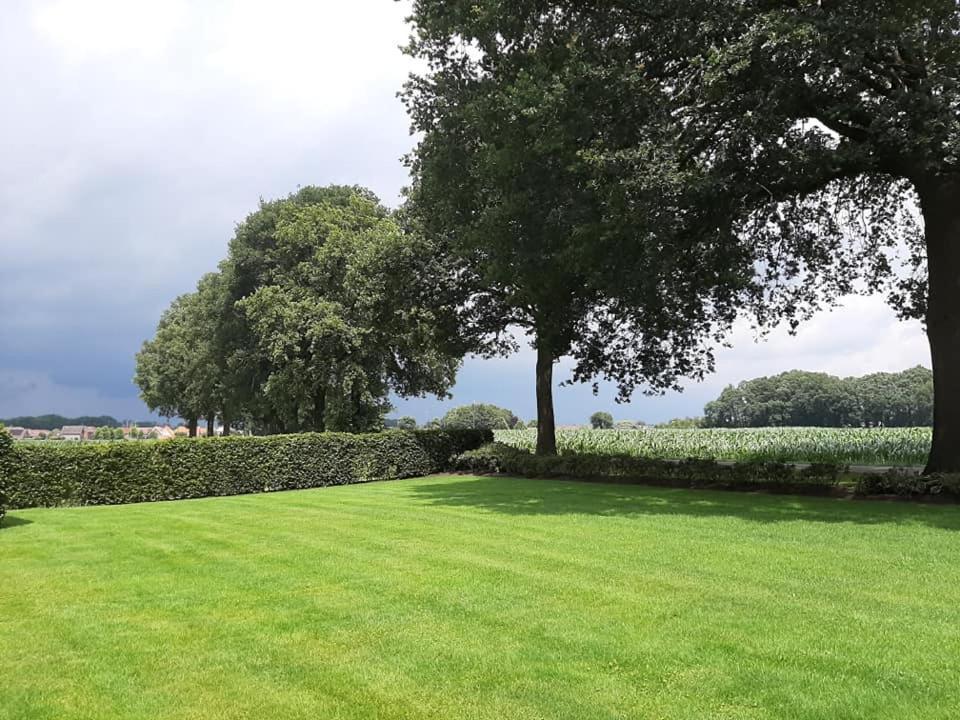 De Hoerst Rossum  Extérieur photo